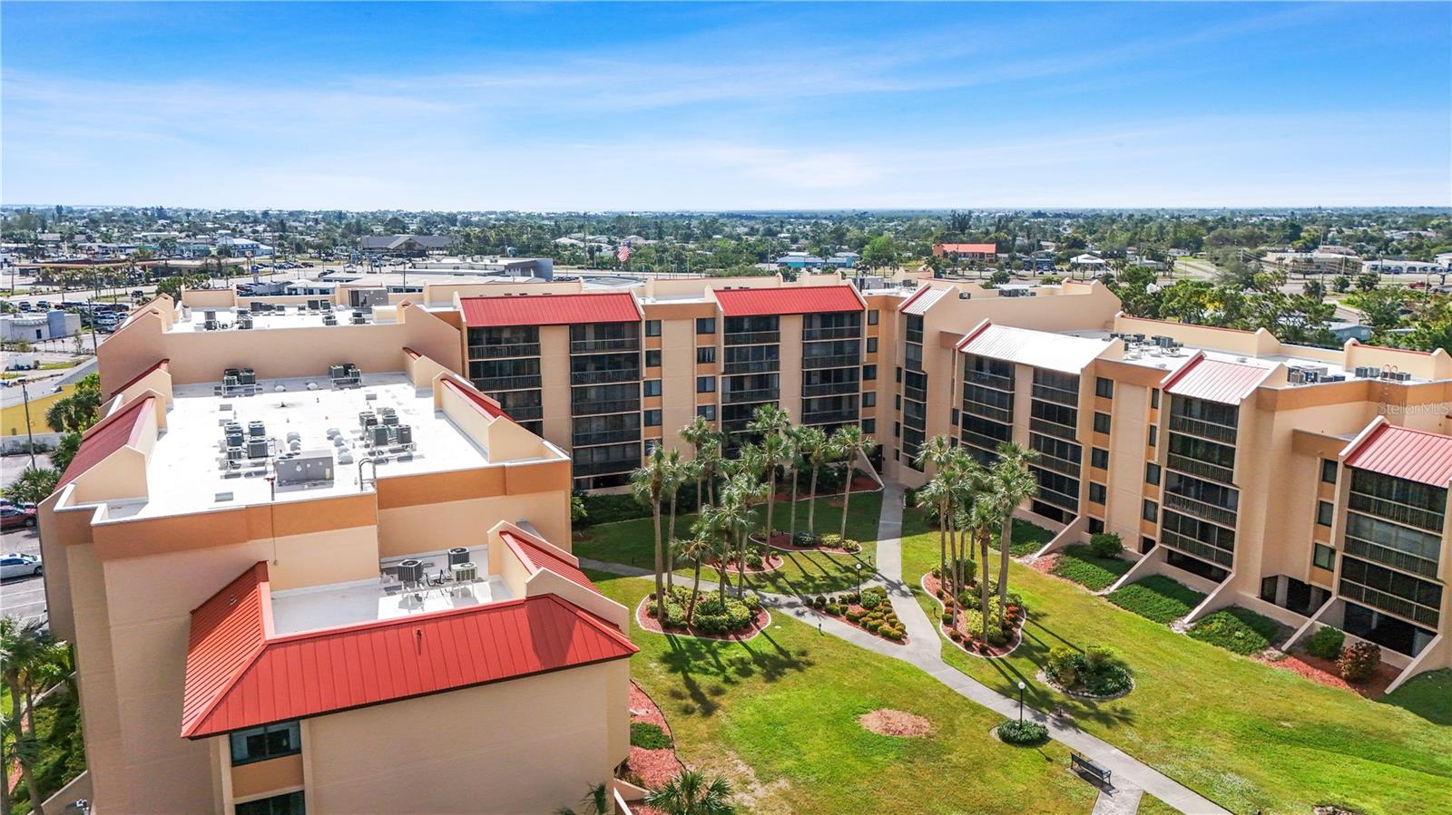 PROMENADES WEST - Residential