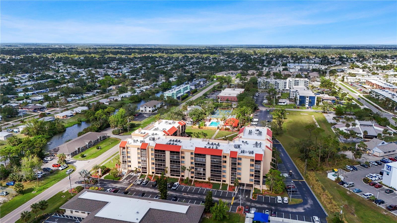 PROMENADES WEST - Residential