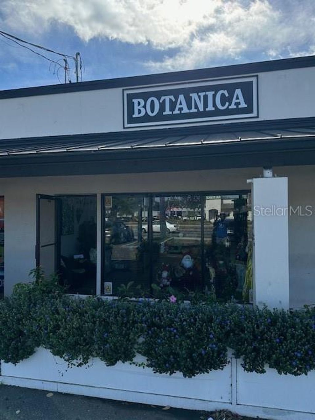 Photo of 3260 W Hillsborough Avenue #106, Tampa, FL 33614 (MLS # TB8454428)