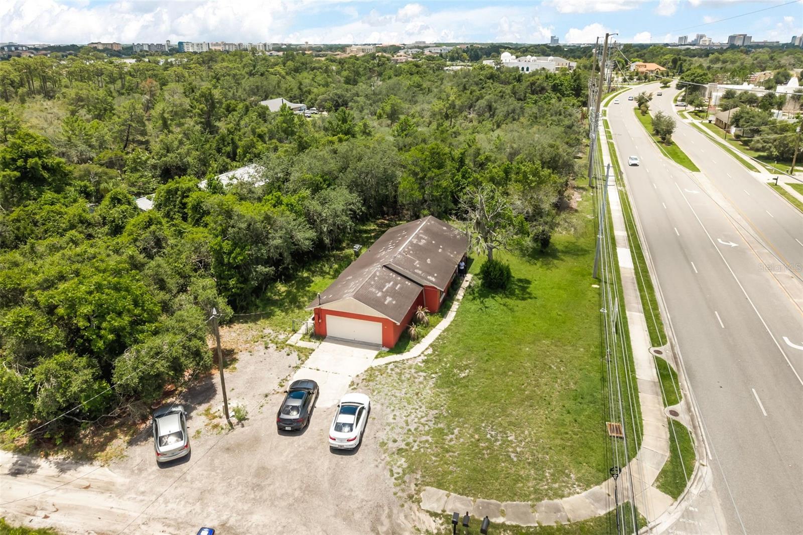 11253 S APOPKA VINELAND ROAD