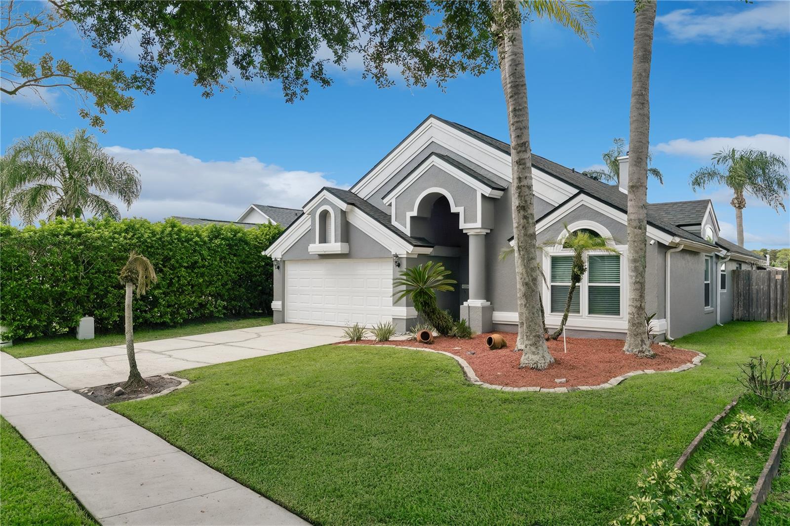 2450 ISLAND CLUB WAY