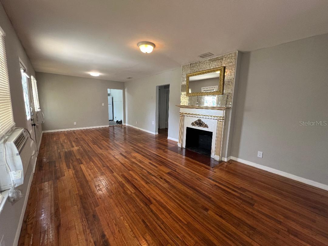 PALMERE - Residential Lease