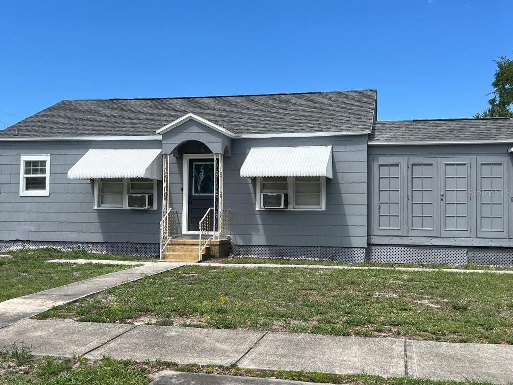 Photo of Tampa, FL 33609 (MLS # TB8444017)