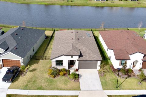 8806 WINDLASS COVE PARRISH FL 34219