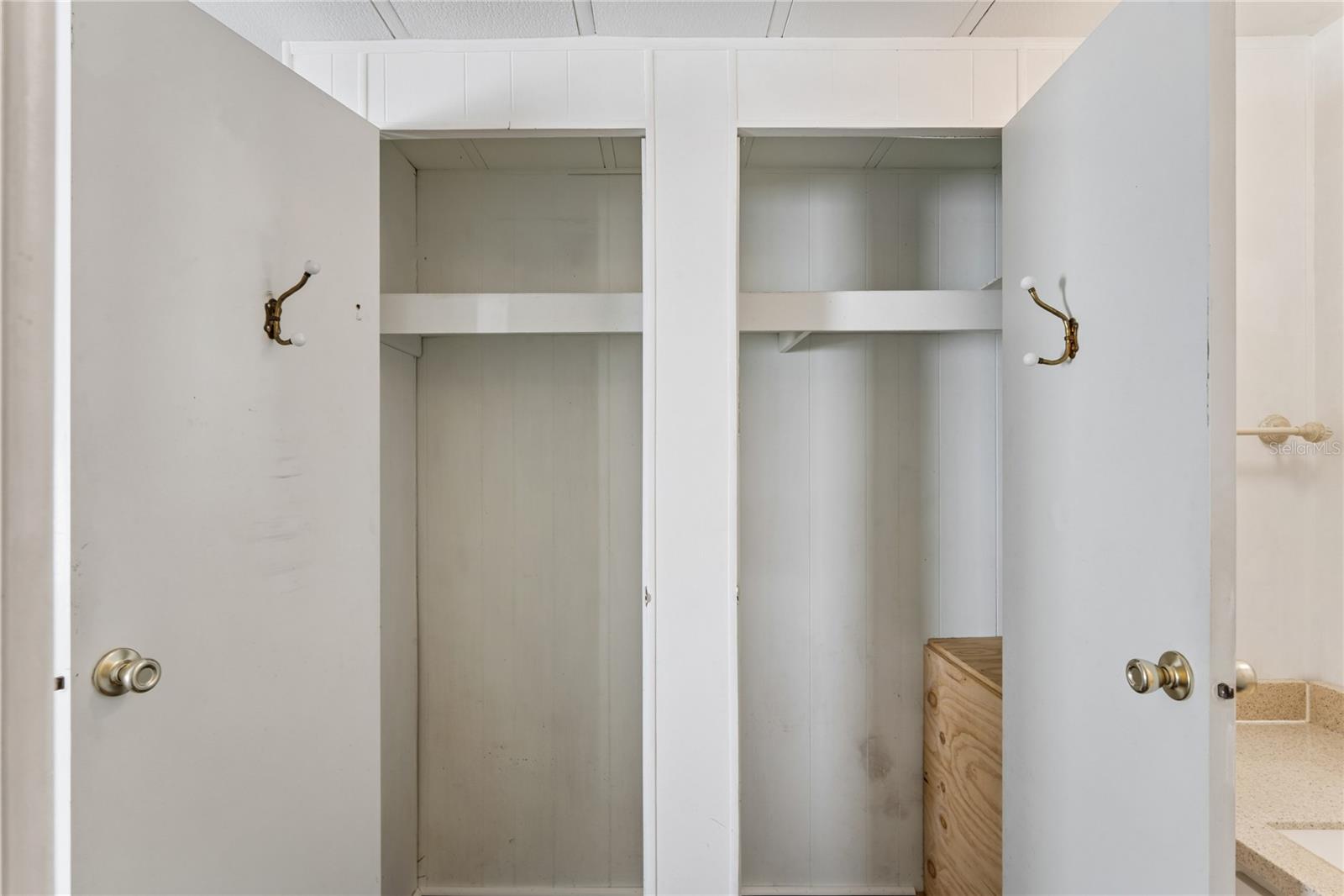 LAKE RICH VILLAGE MOBILE HOME PARK UNREC - Residential