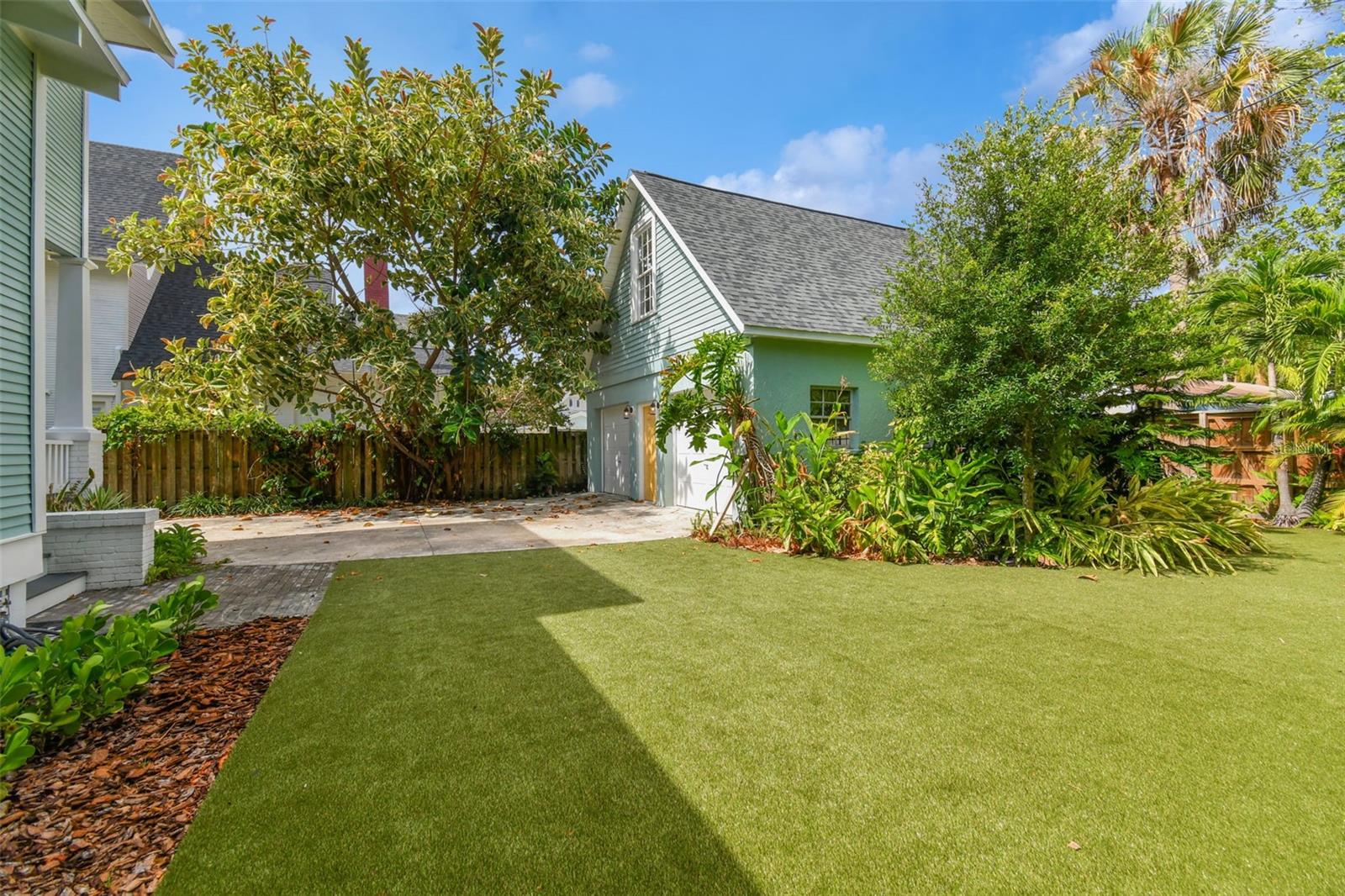 WEST HYDE PARK - Residential