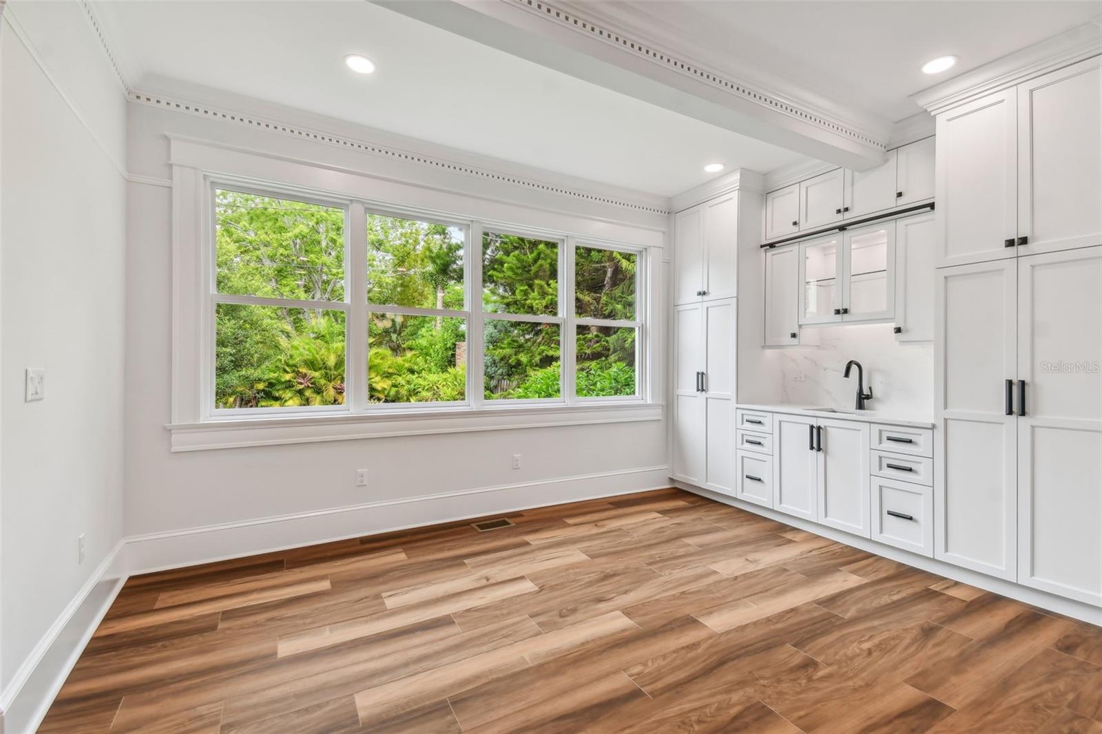 WEST HYDE PARK - Residential