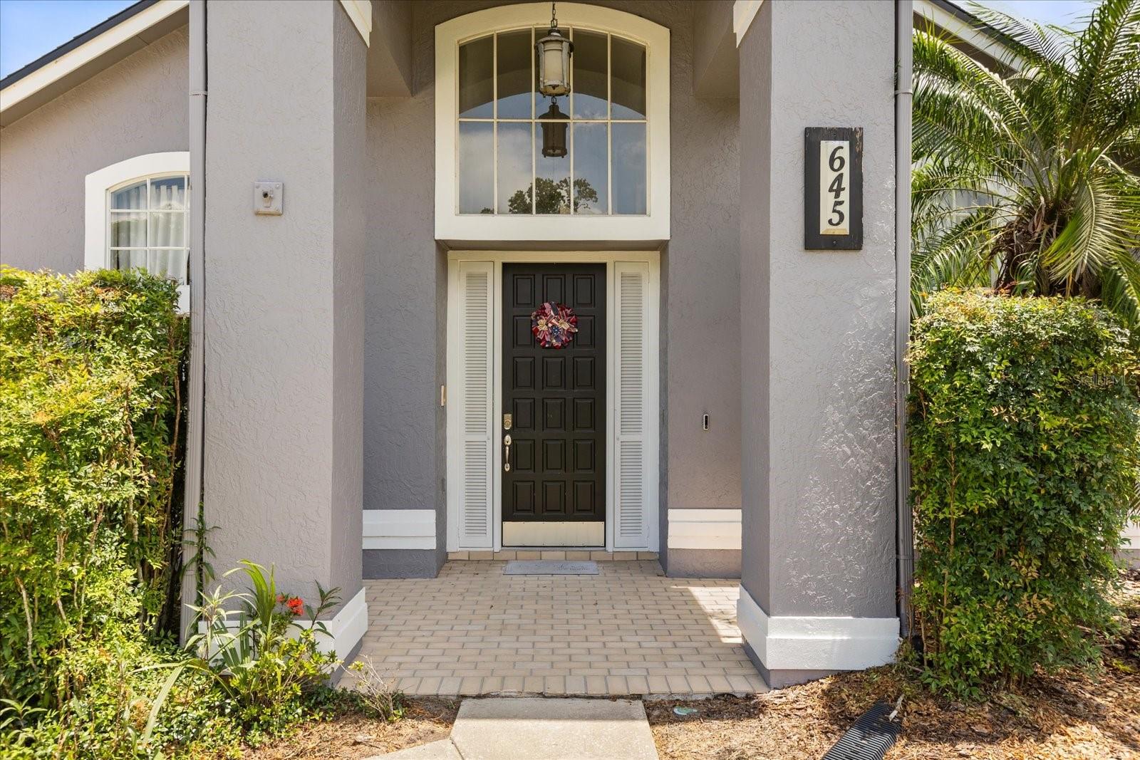 645 MACGLENROSS DRIVE