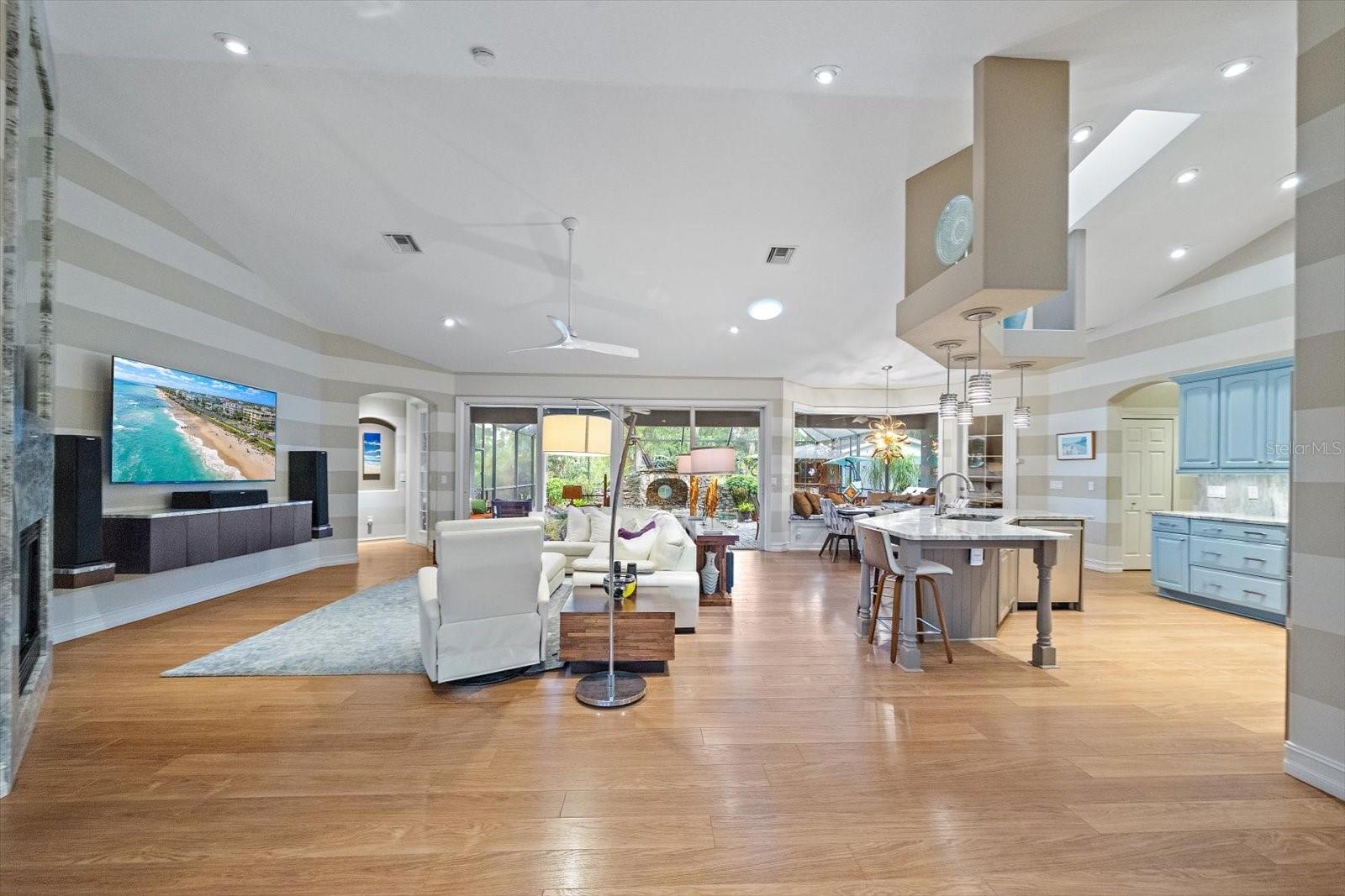 4836 DUNN DRIVE