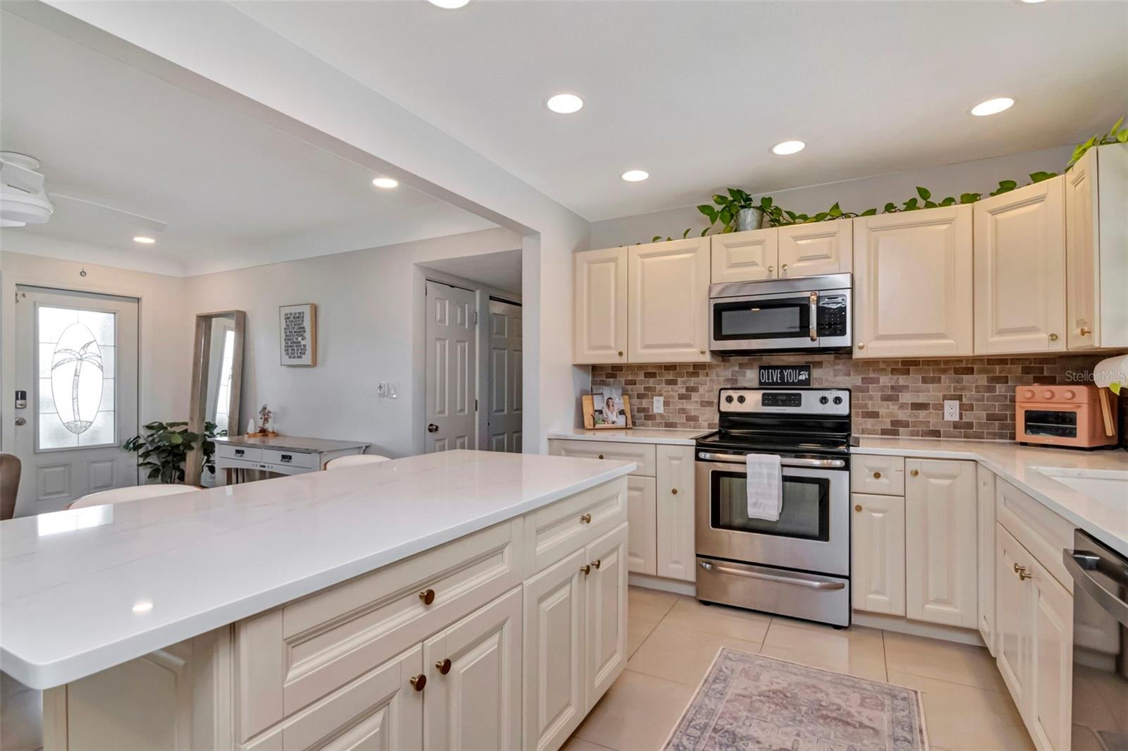 GARDEN MANOR SEC 2 - Residential