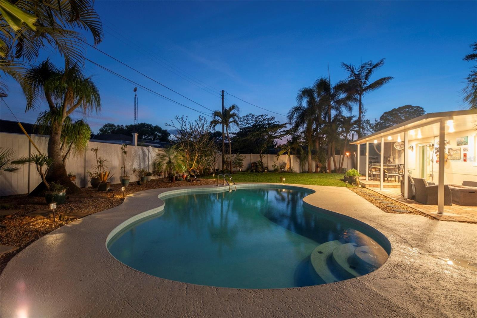 GARDEN MANOR SEC 2 - Residential