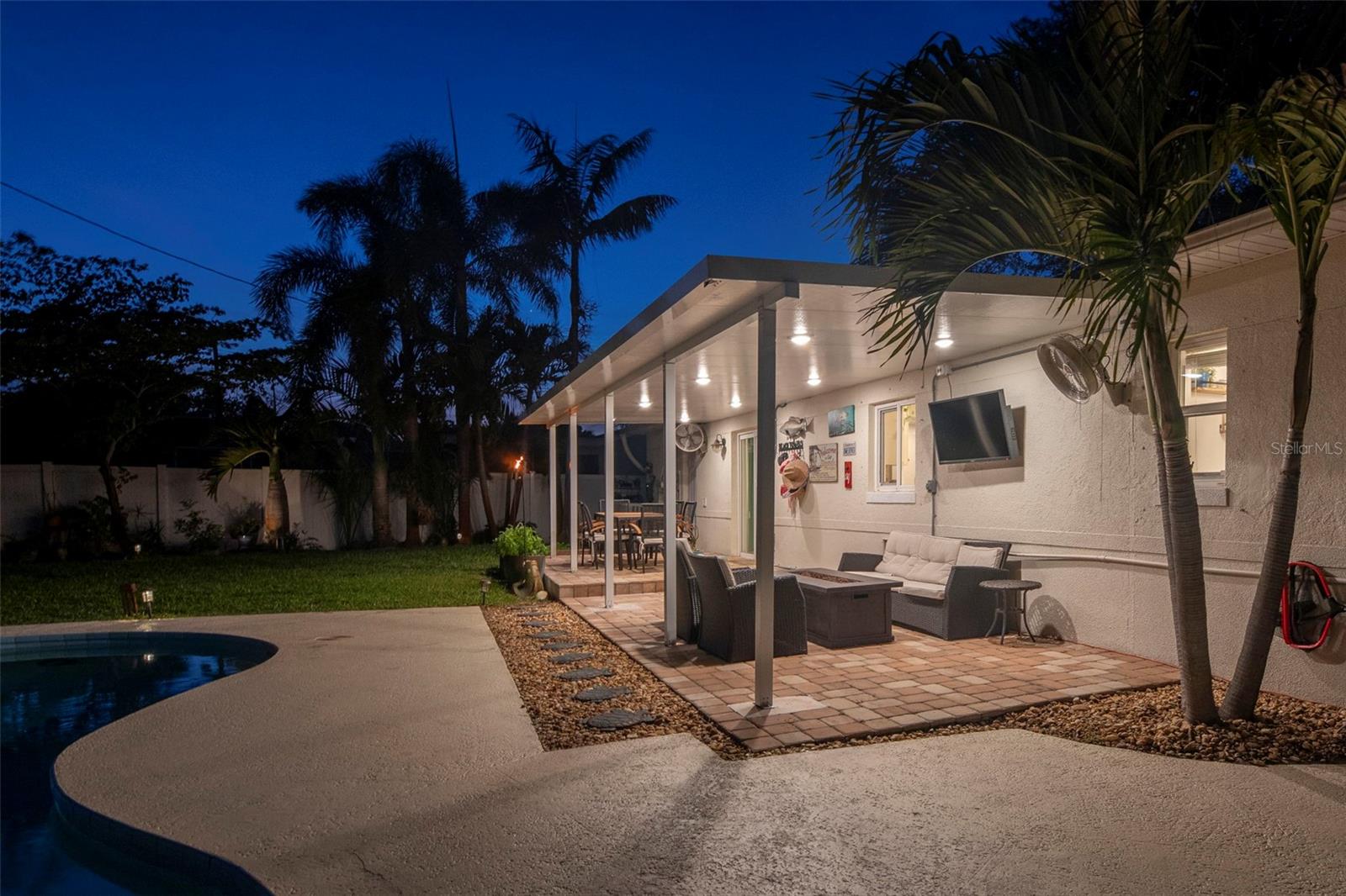 GARDEN MANOR SEC 2 - Residential