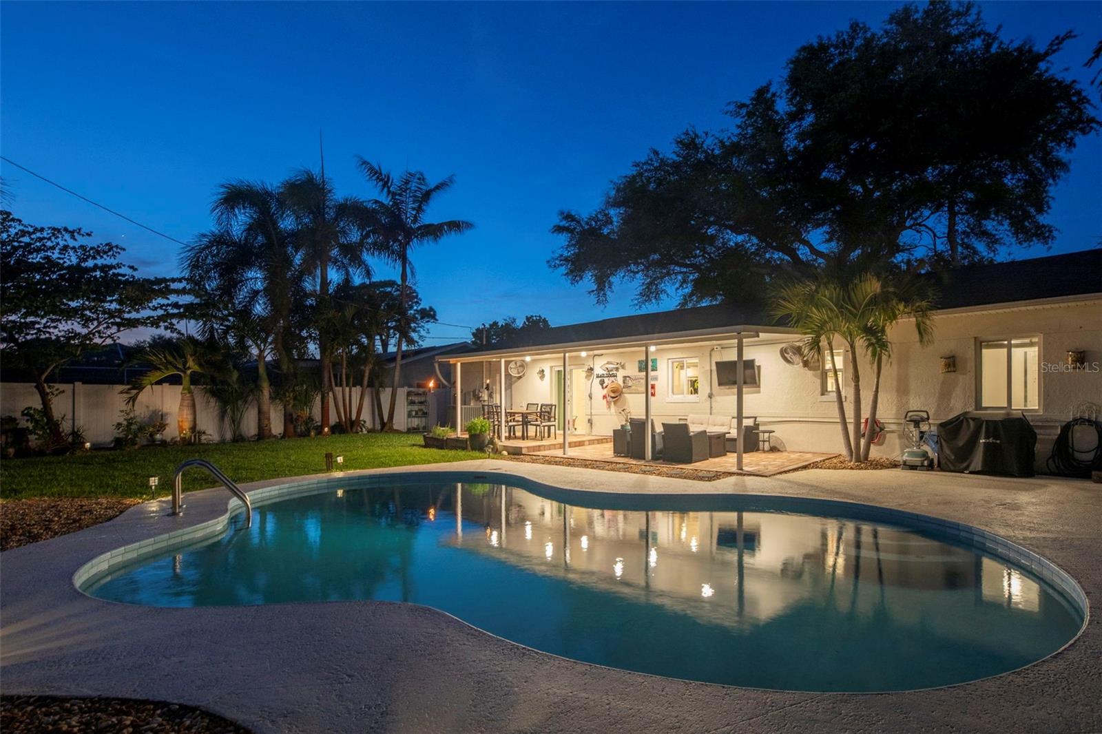 GARDEN MANOR SEC 2 - Residential