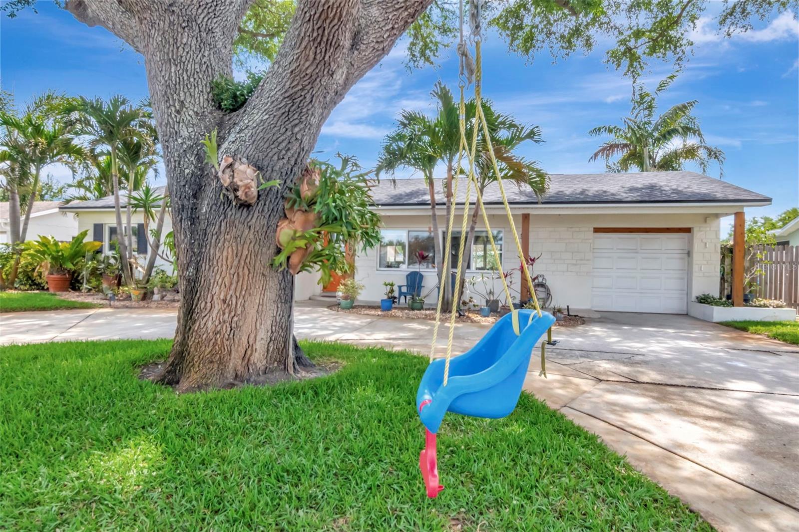 GARDEN MANOR SEC 2 - Residential