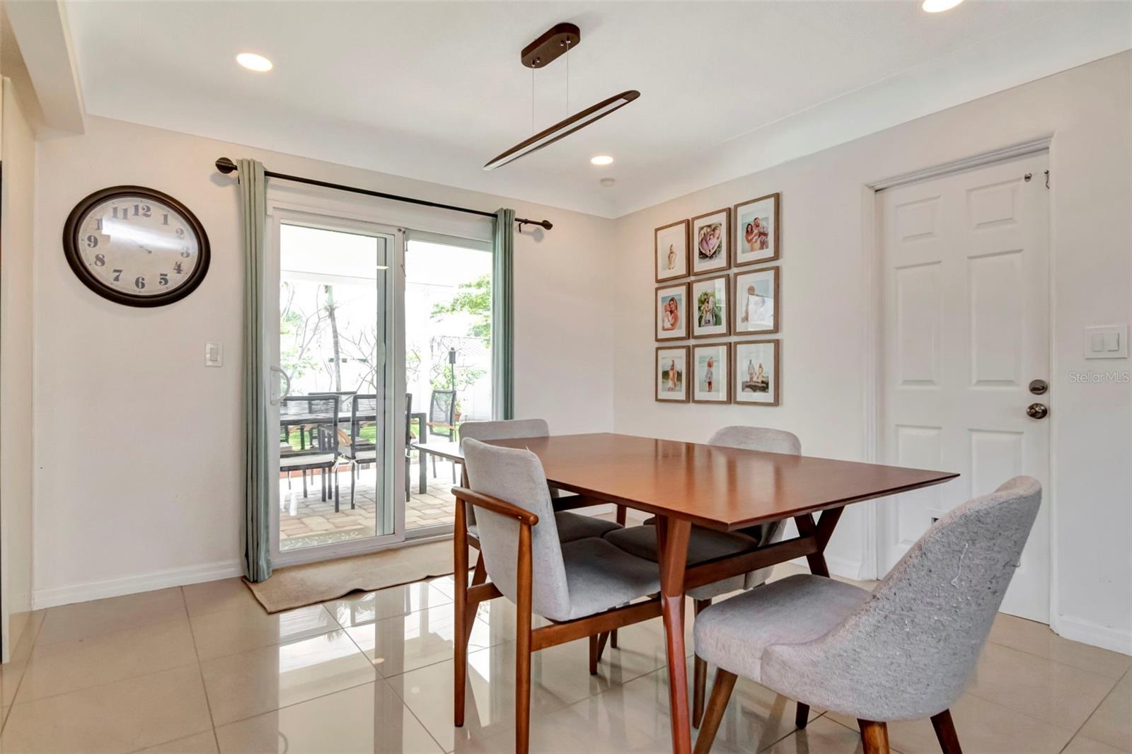 GARDEN MANOR SEC 2 - Residential