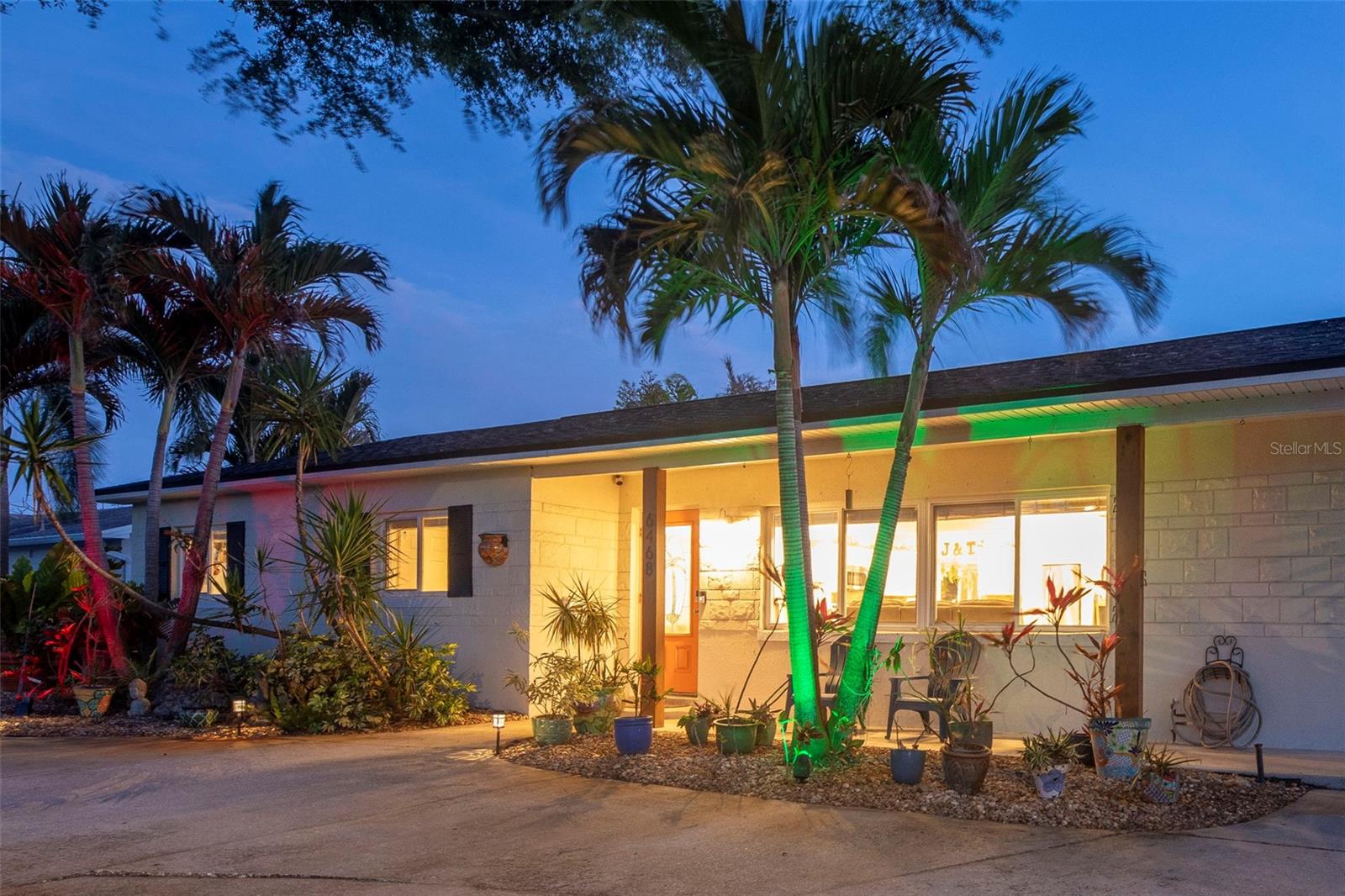 GARDEN MANOR SEC 2 - Residential