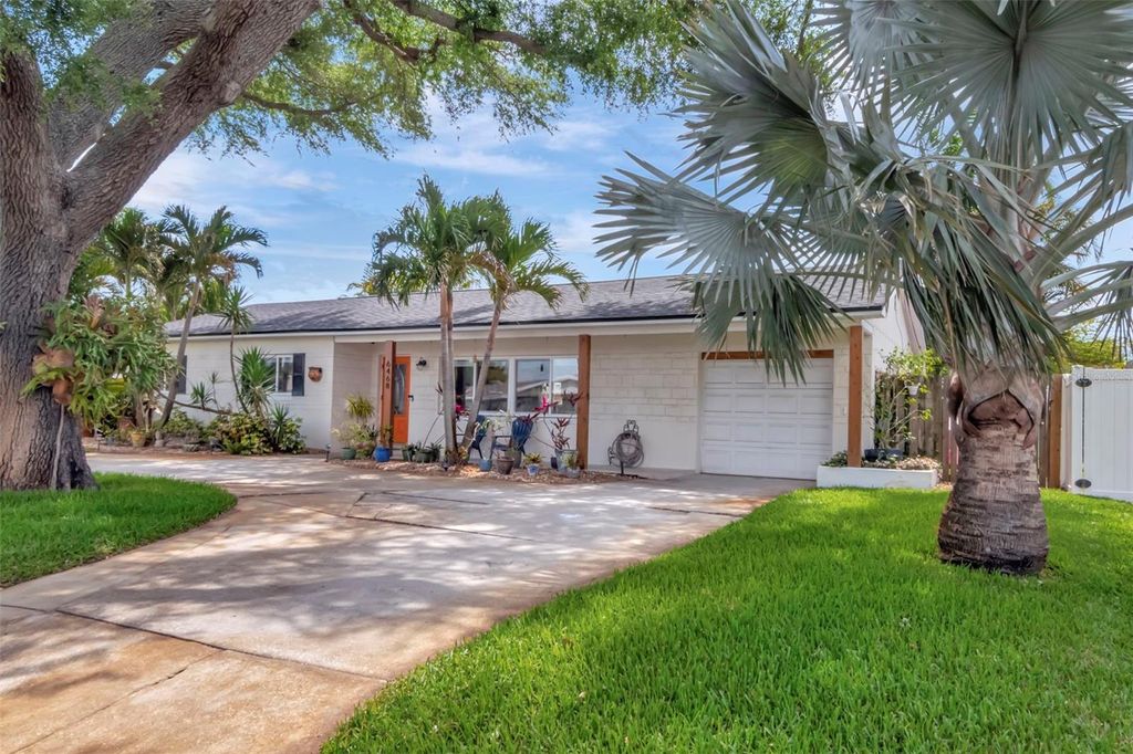 Photo of 6468 17th Terrace N, St Petersburg, FL 33710 (MLS # TB8491991)