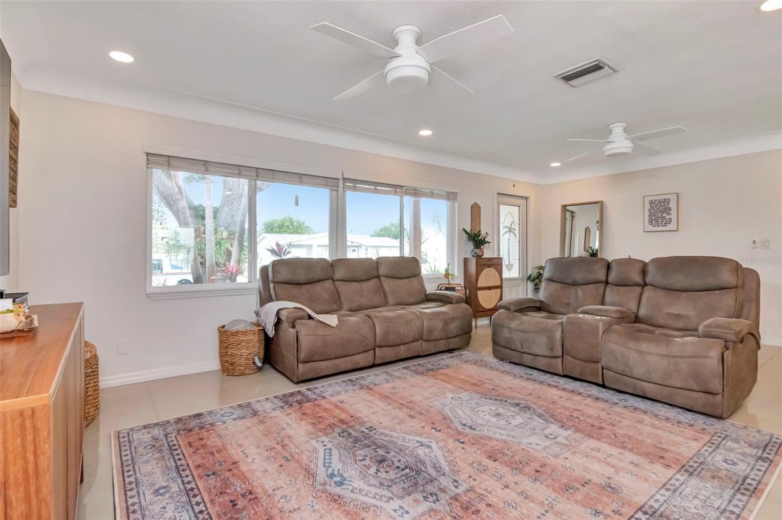 GARDEN MANOR SEC 2 - Residential