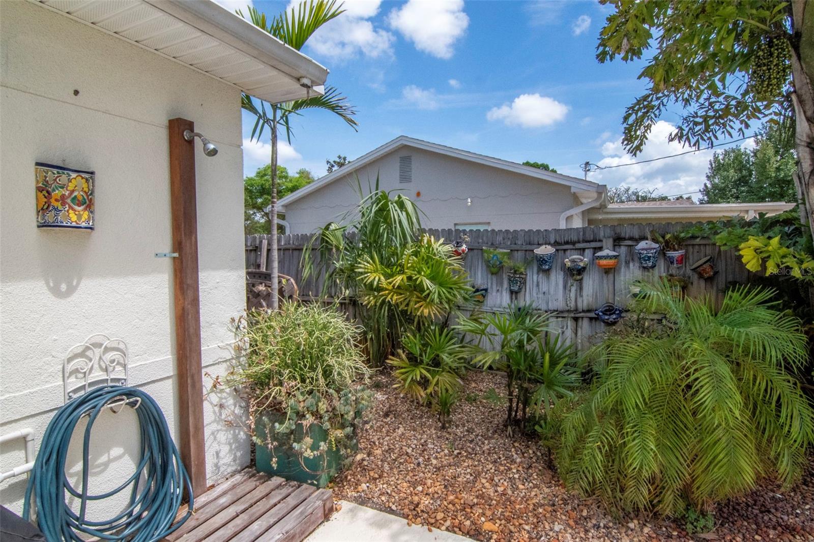 GARDEN MANOR SEC 2 - Residential