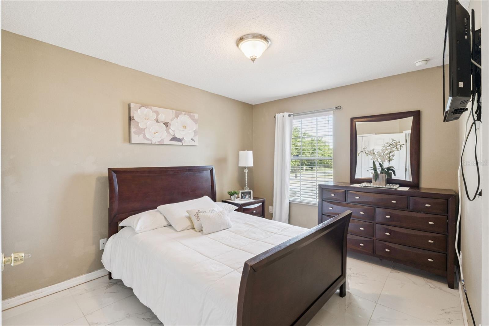 CRANES CREEK - Residential