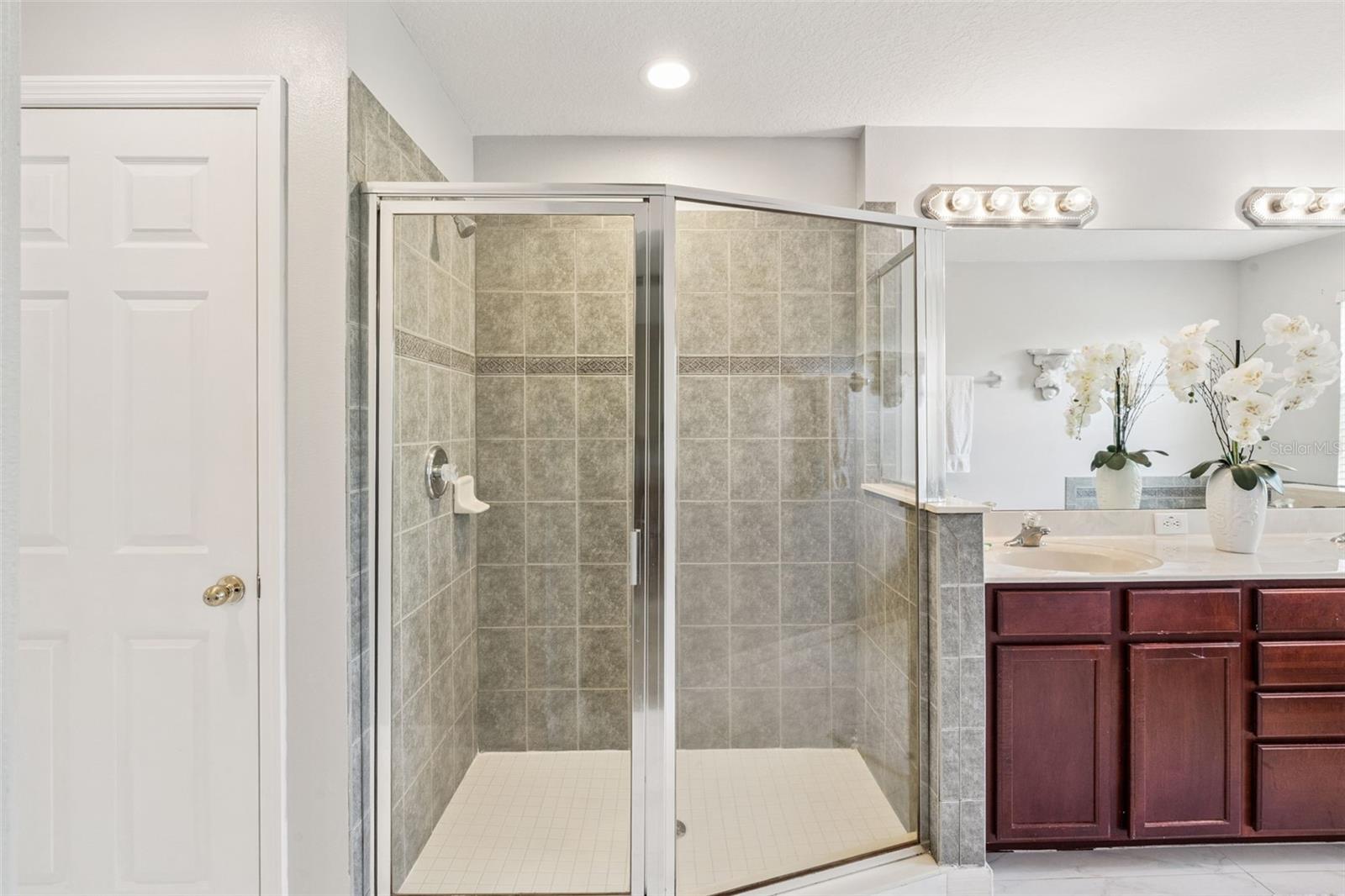 CRANES CREEK - Residential