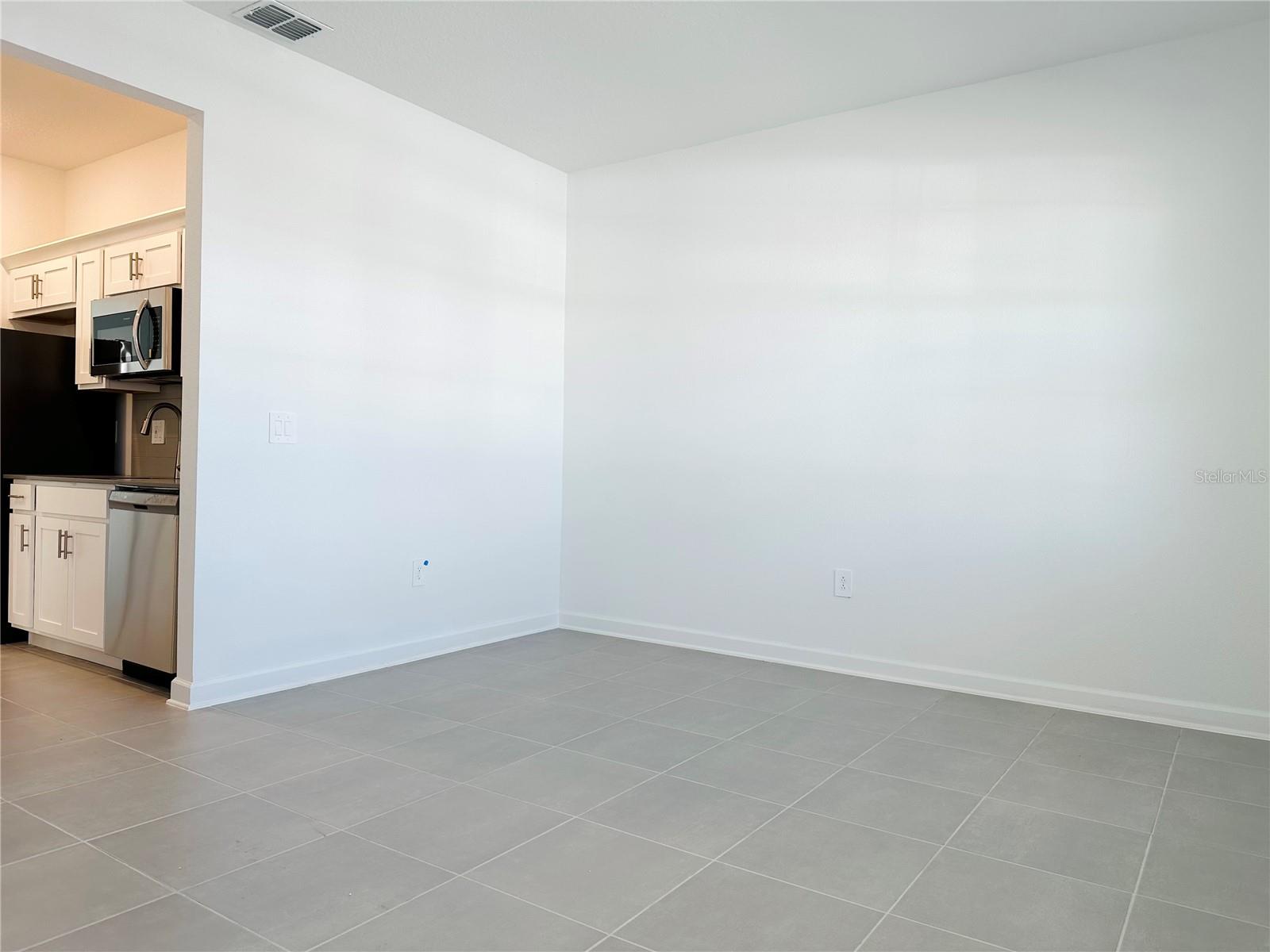 PROVIDENCE GARDEN HILLS 50'S - Residential Lease