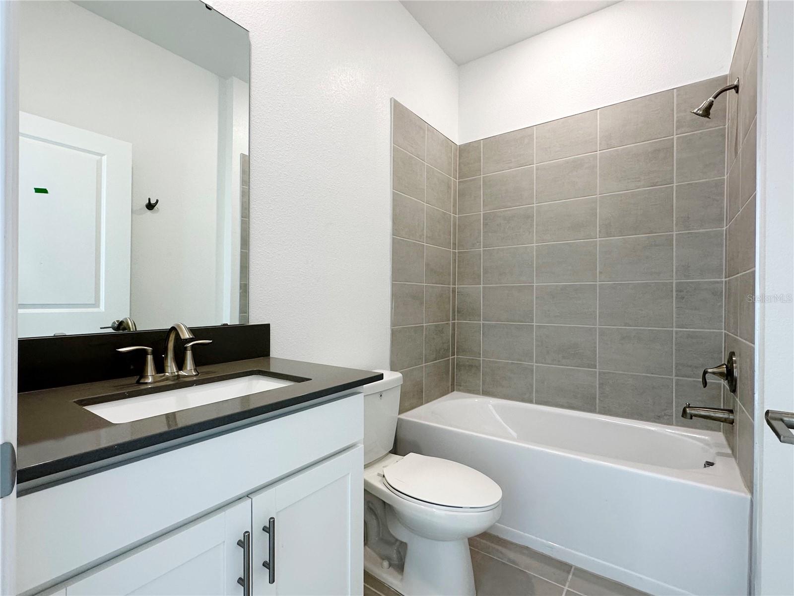 PROVIDENCE GARDEN HILLS 50'S - Residential Lease