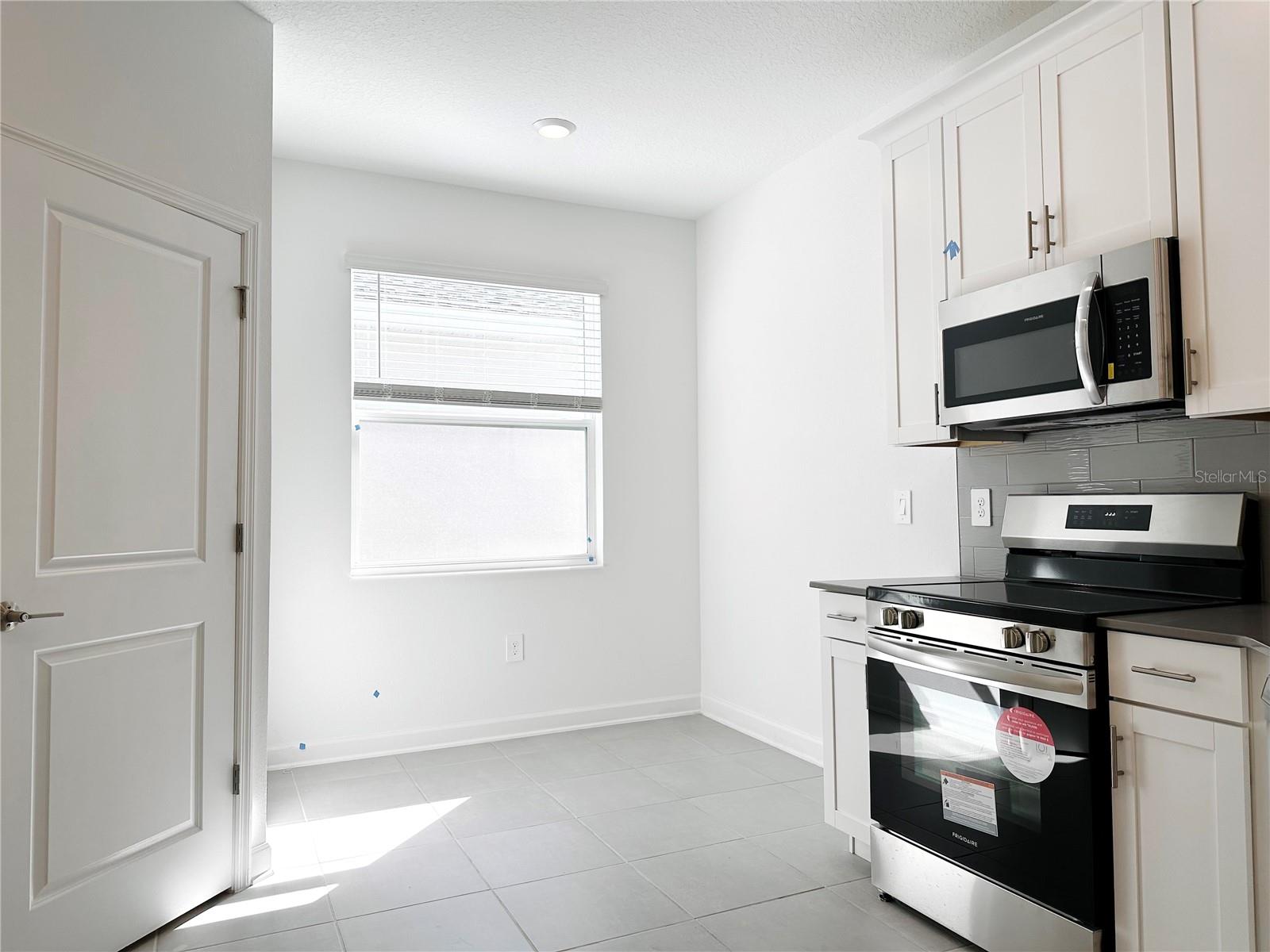 PROVIDENCE GARDEN HILLS 50'S - Residential Lease