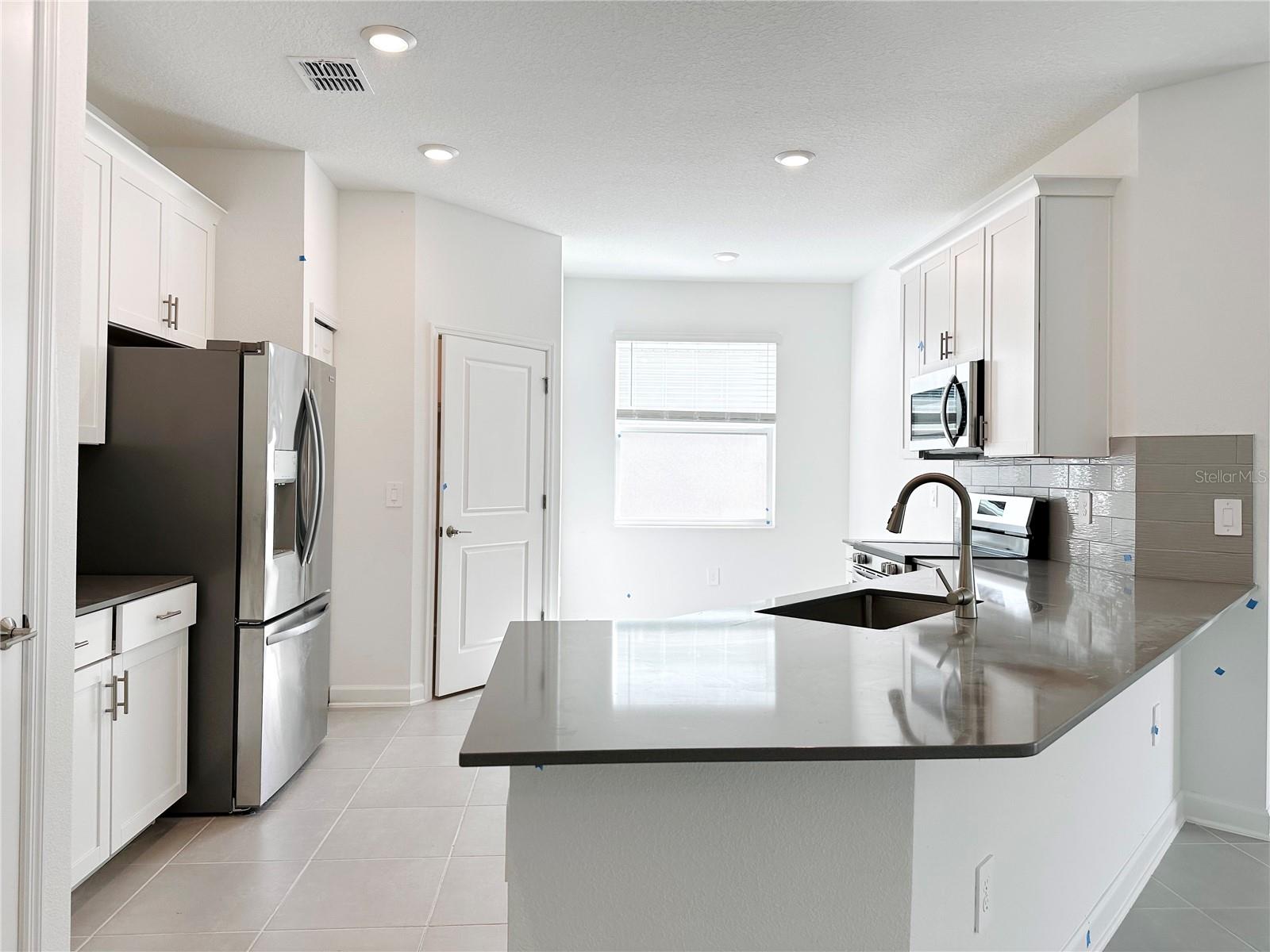 PROVIDENCE GARDEN HILLS 50'S - Residential Lease