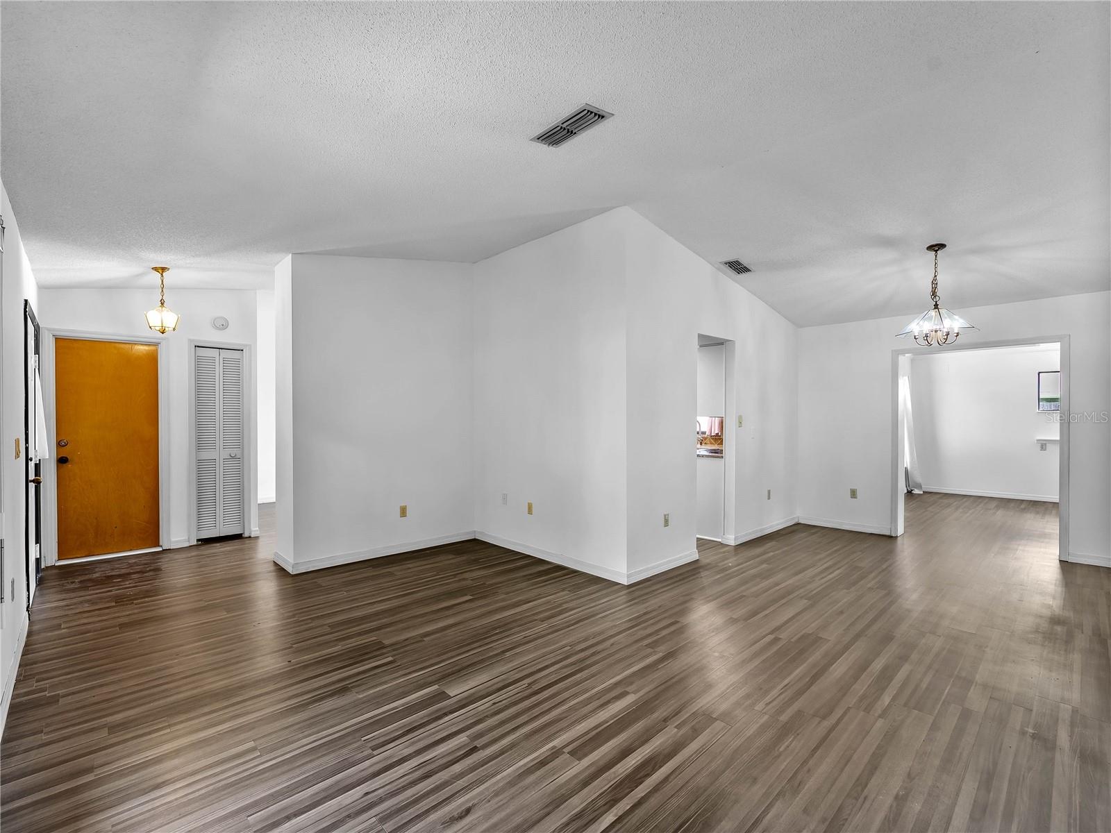 8429 CYPRESS LAKE CIRCLE