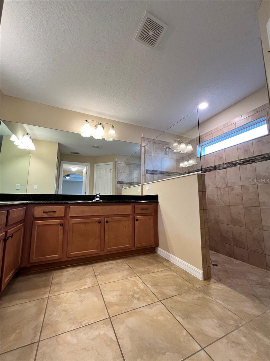 BAYSIDE PRCL C - Residential Lease