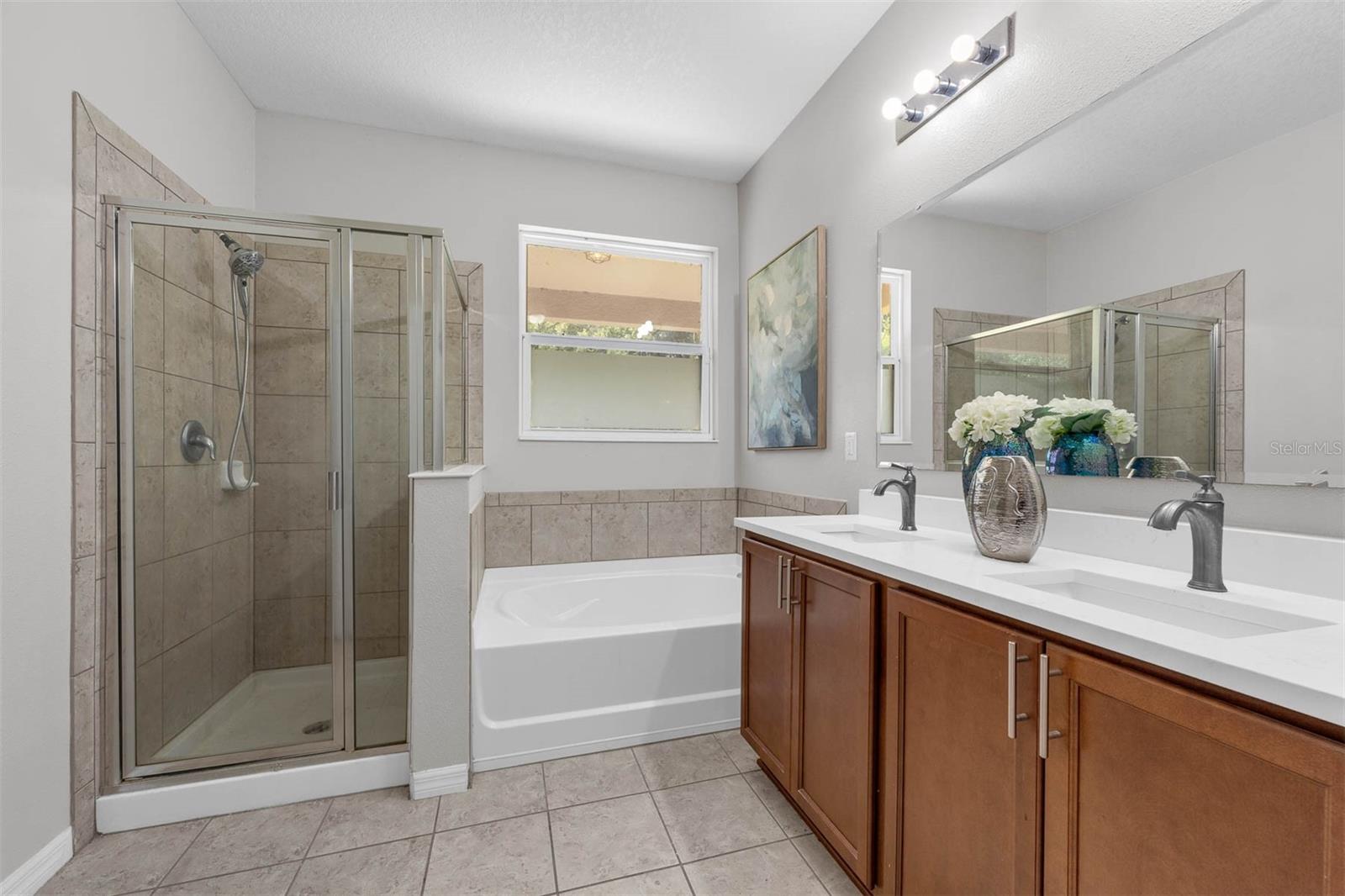 SHINGLE CREEK RESERVE AT THE OAKS PH 3 & 4 - Residential Lease