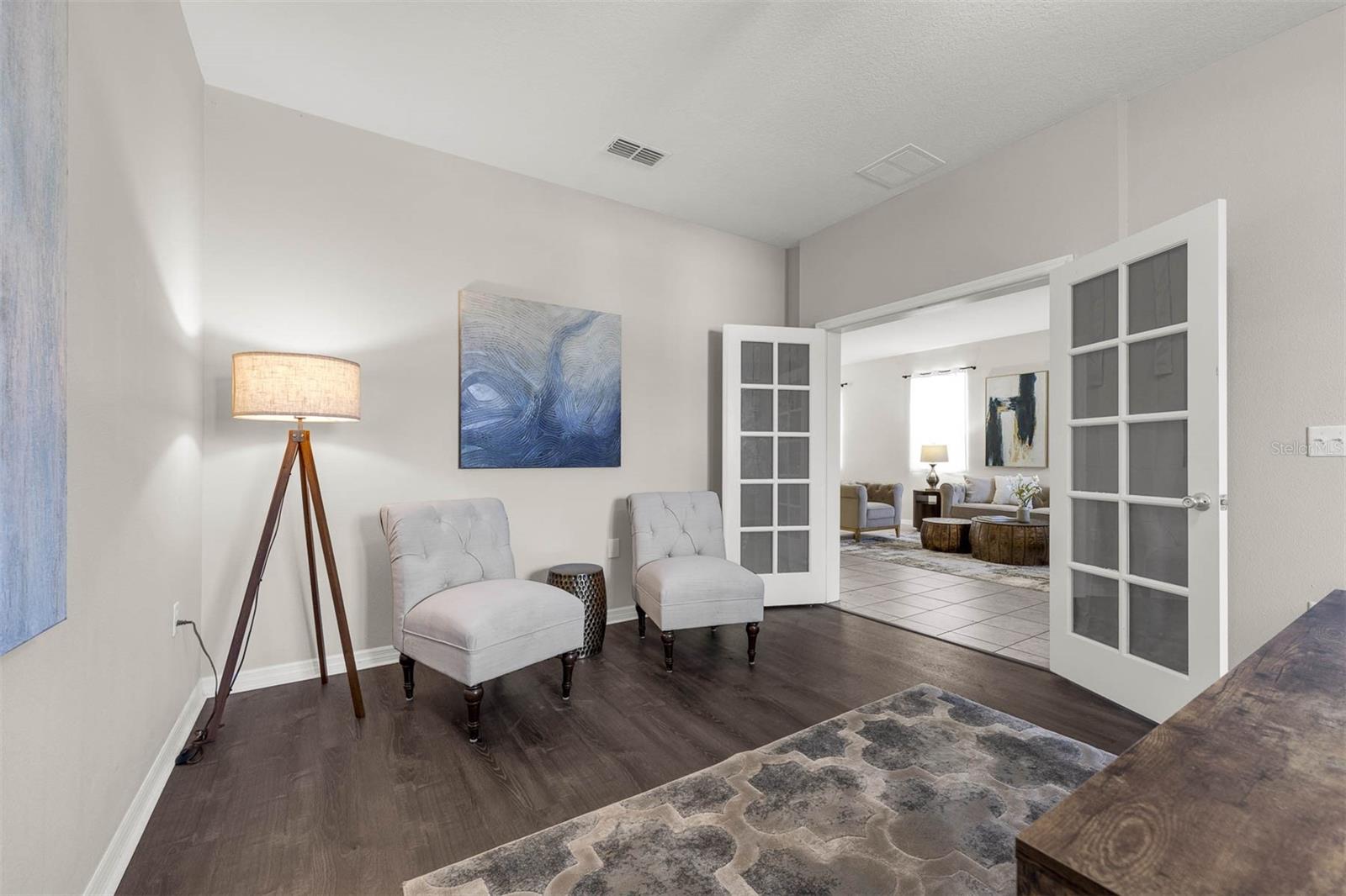 SHINGLE CREEK RESERVE AT THE OAKS PH 3 & 4 - Residential Lease