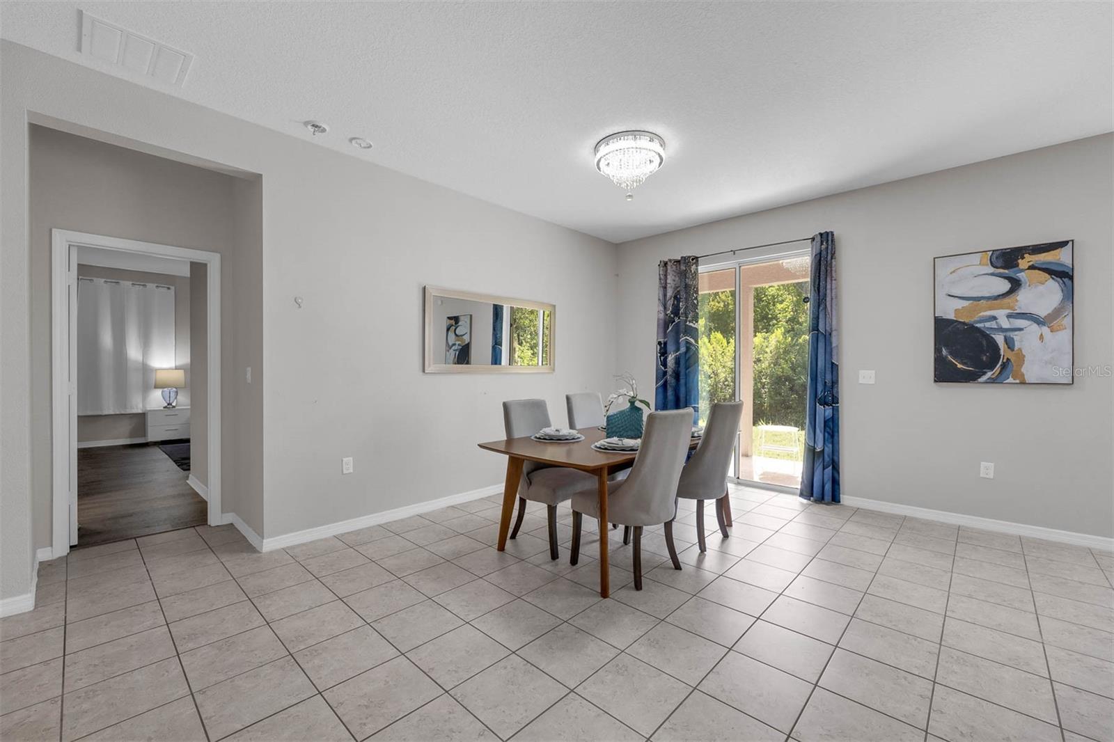 SHINGLE CREEK RESERVE AT THE OAKS PH 3 & 4 - Residential Lease