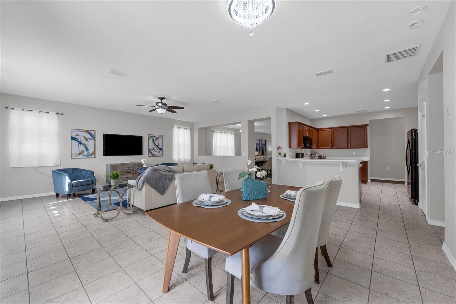 SHINGLE CREEK RESERVE AT THE OAKS PH 3 & 4 - Residential Lease