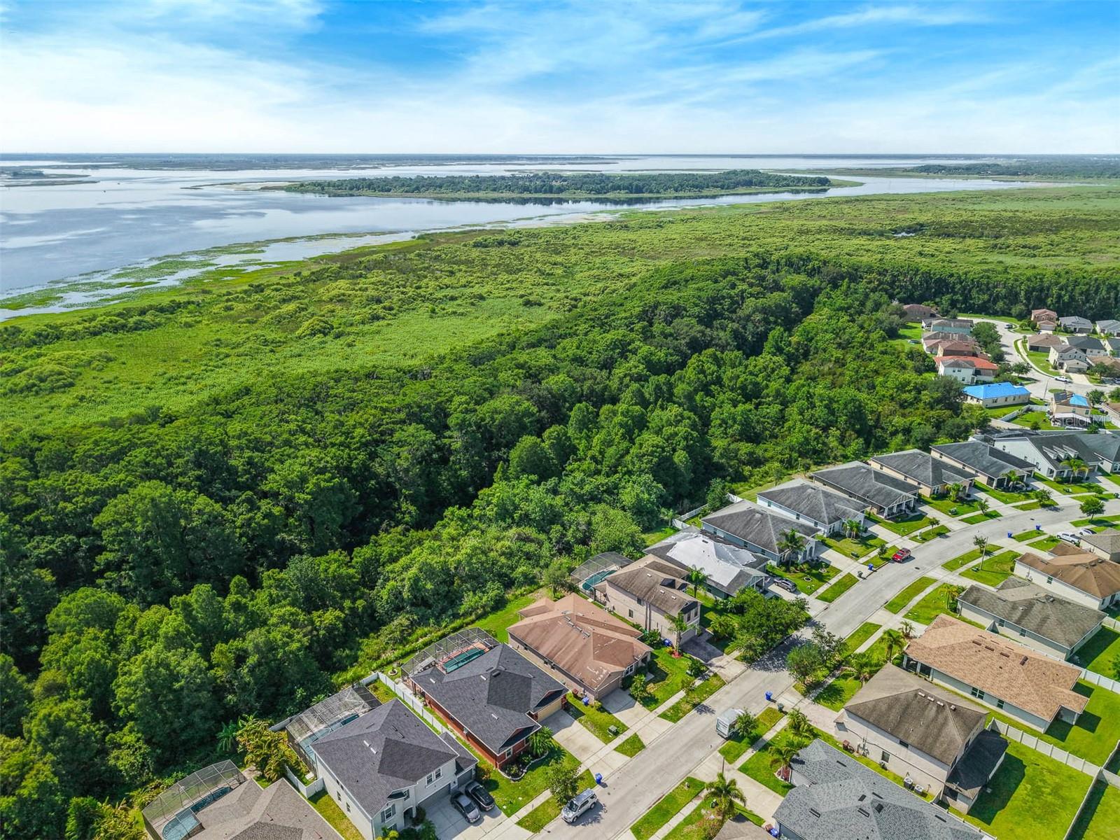 SHINGLE CREEK RESERVE AT THE OAKS PH 3 & 4 - Residential Lease