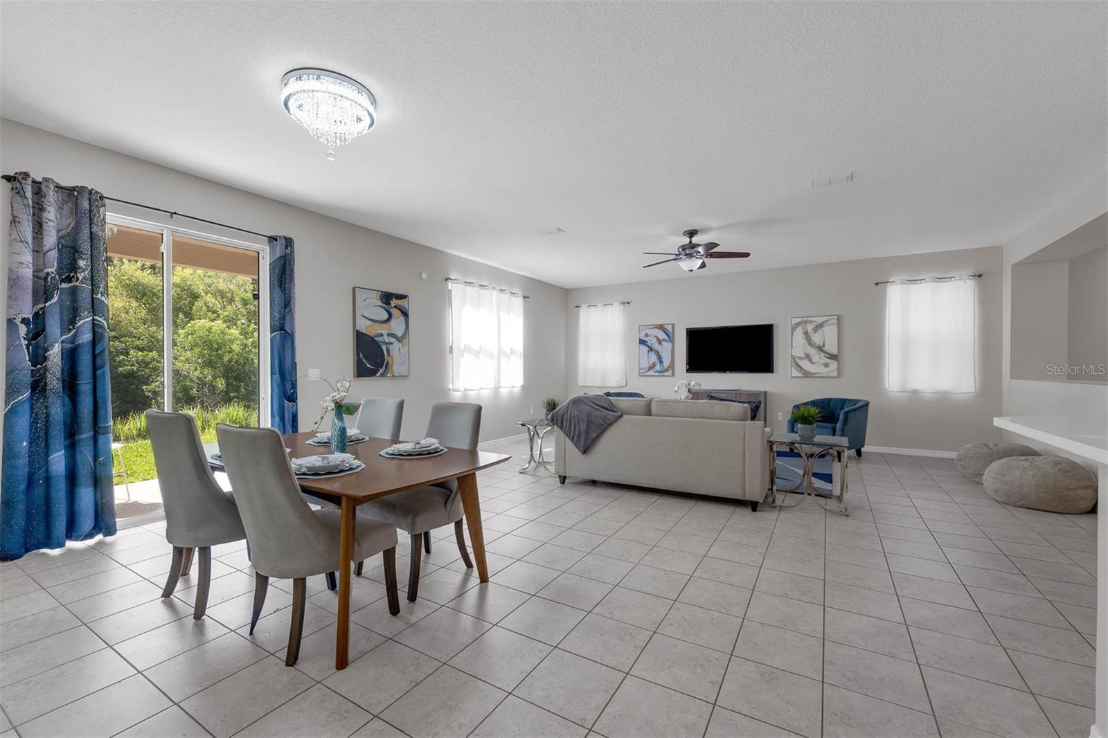 SHINGLE CREEK RESERVE AT THE OAKS PH 3 & 4 - Residential Lease