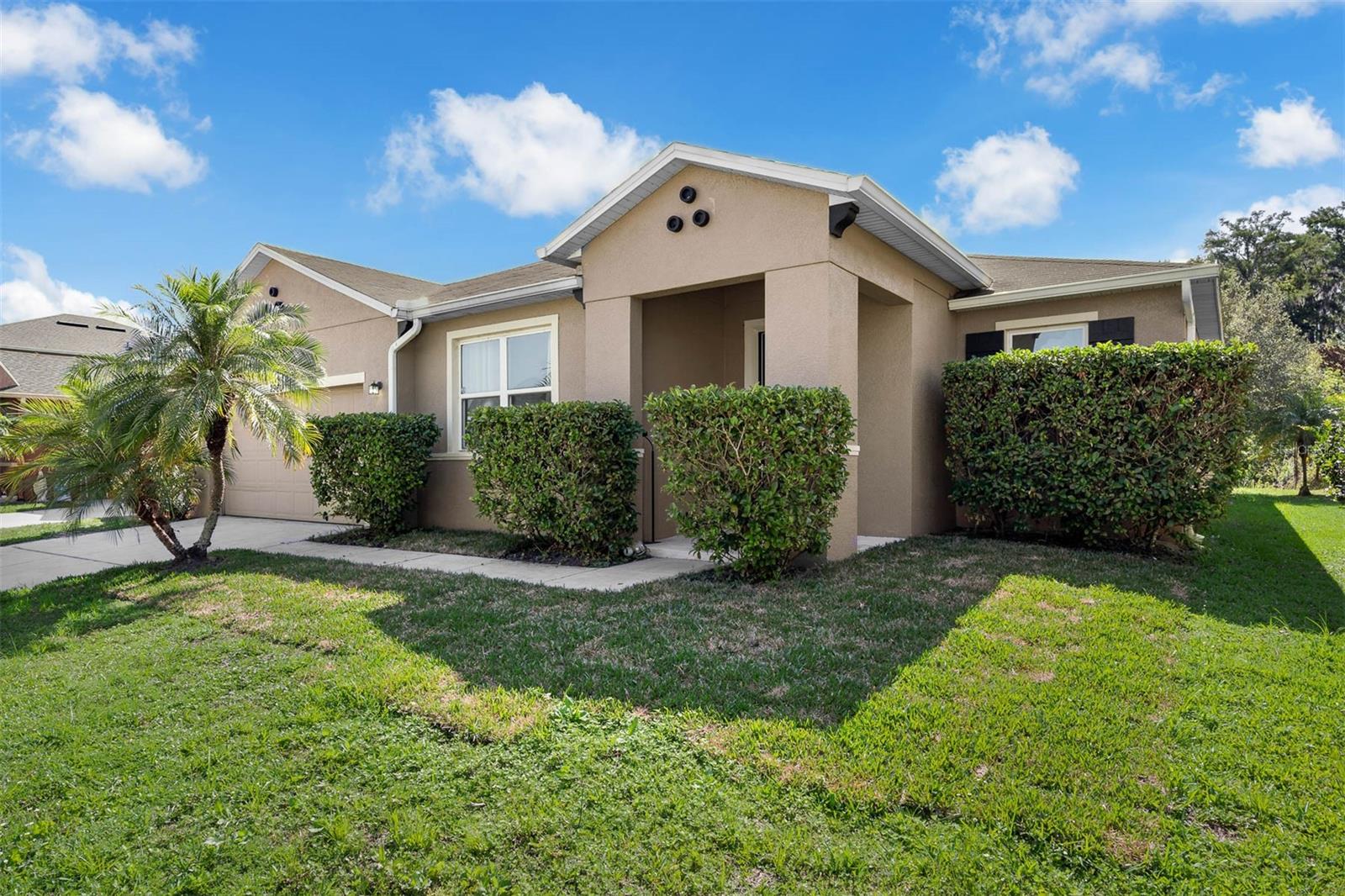 SHINGLE CREEK RESERVE AT THE OAKS PH 3 & 4 - Residential Lease