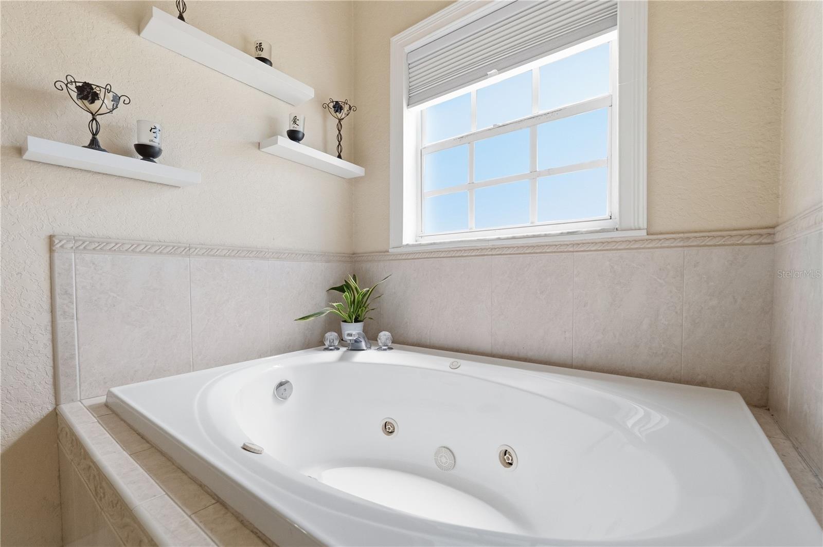 HAMNERS MARJORY B RENMAH - Residential