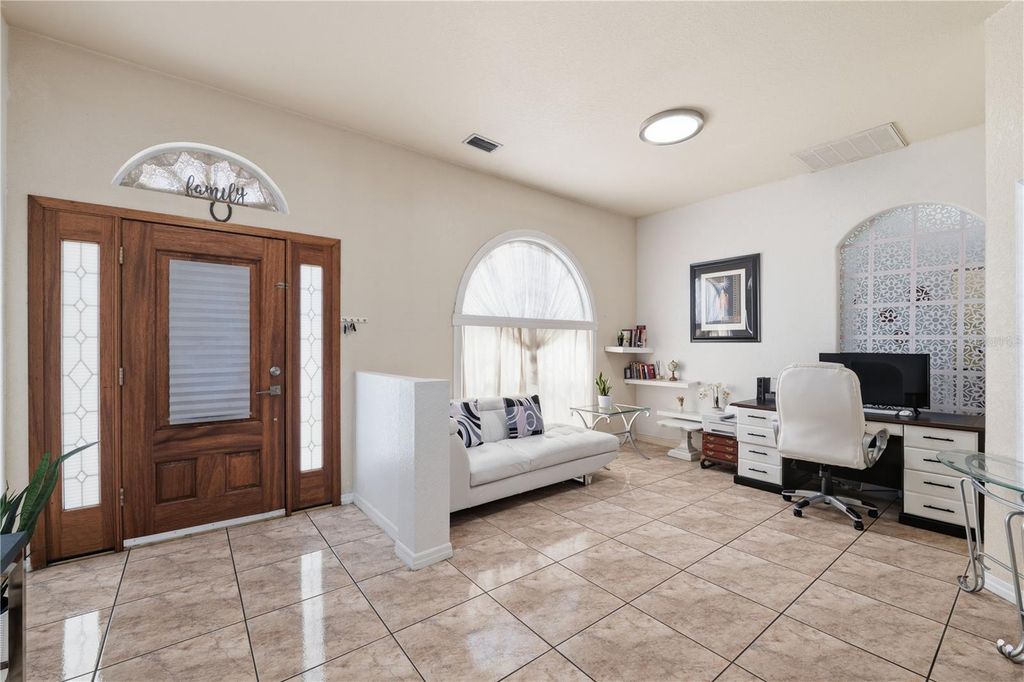 Photo of 1907 W Mohawk Avenue, Tampa, FL 33603 (MLS # TB8488870)