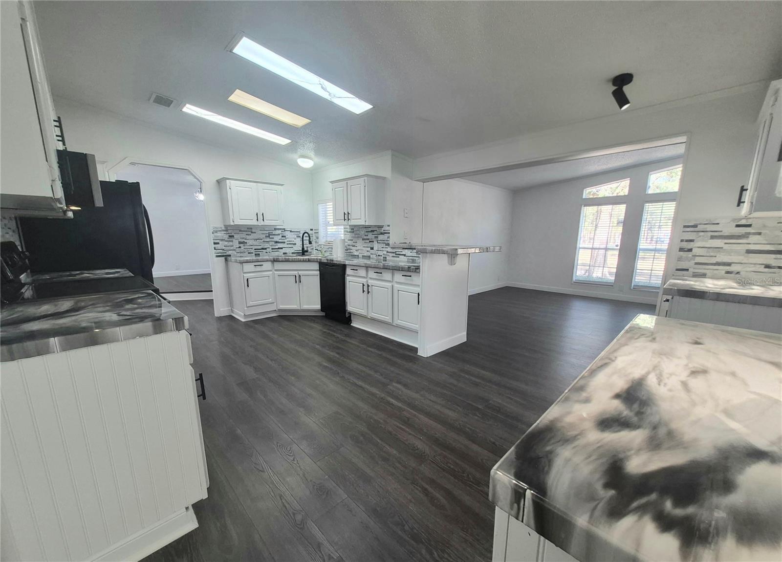 LAKE TROPICANA RANCHETTES - Residential