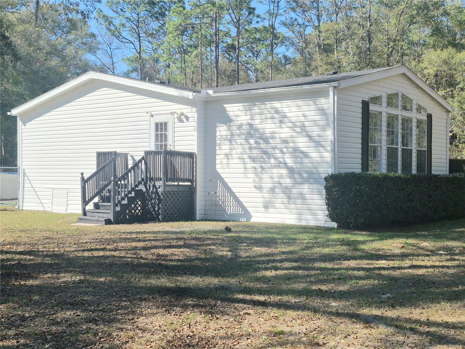 LAKE TROPICANA RANCHETTES - Residential