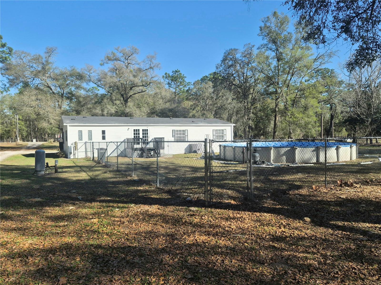 LAKE TROPICANA RANCHETTES - Residential