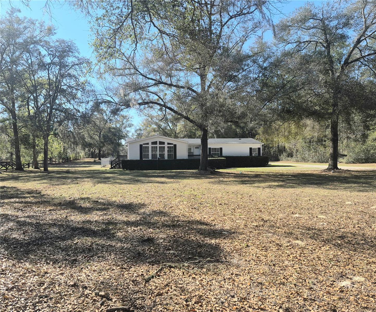 LAKE TROPICANA RANCHETTES - Residential