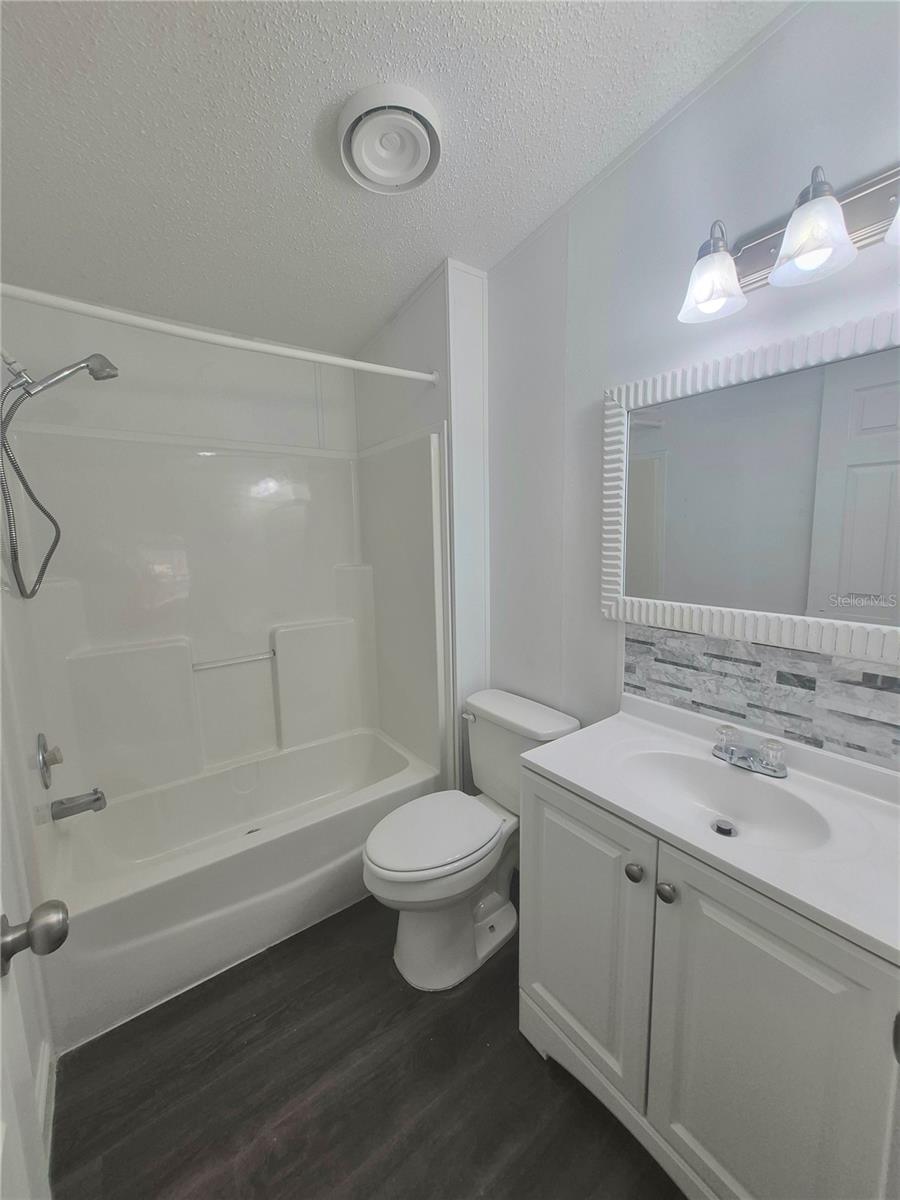 LAKE TROPICANA RANCHETTES - Residential