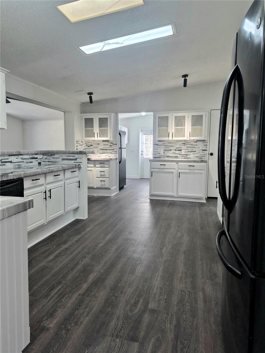 LAKE TROPICANA RANCHETTES - Residential