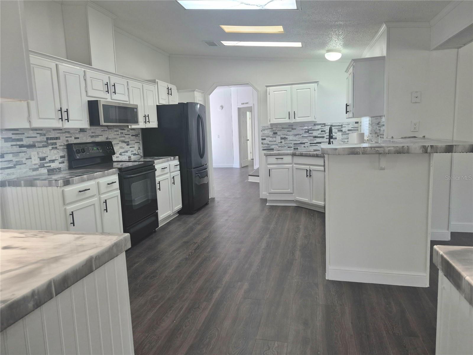 LAKE TROPICANA RANCHETTES - Residential