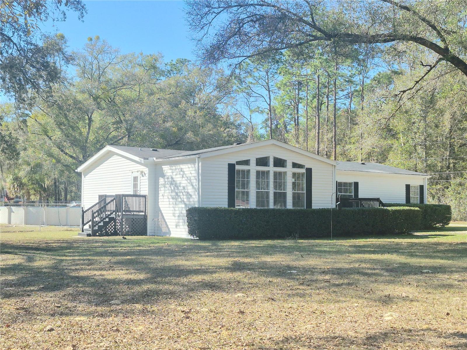 LAKE TROPICANA RANCHETTES - Residential