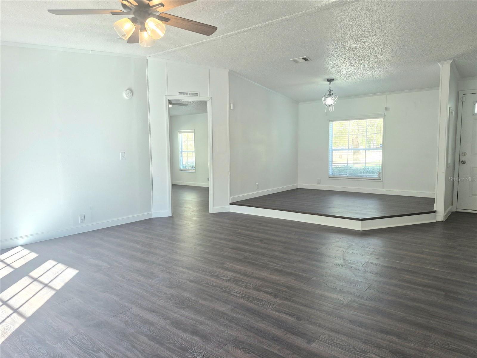 LAKE TROPICANA RANCHETTES - Residential