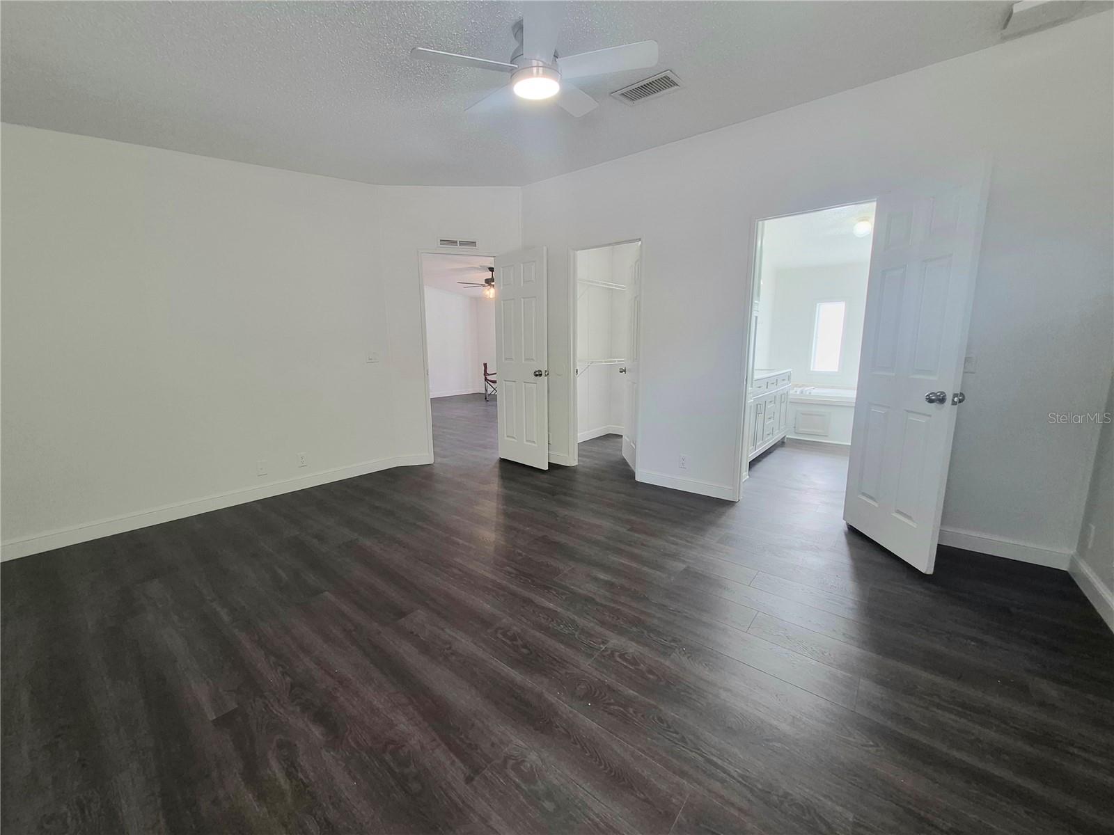 LAKE TROPICANA RANCHETTES - Residential